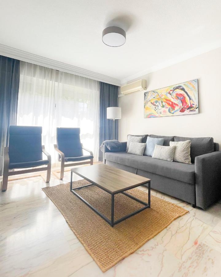 Holidays2Malaga Tomas De Echeverria 150 Mts To Beach & High Speed Wifi & Parking Apartment Exterior photo