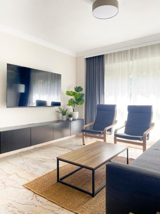 Holidays2Malaga Tomas De Echeverria 150 Mts To Beach & High Speed Wifi & Parking Apartment Exterior photo